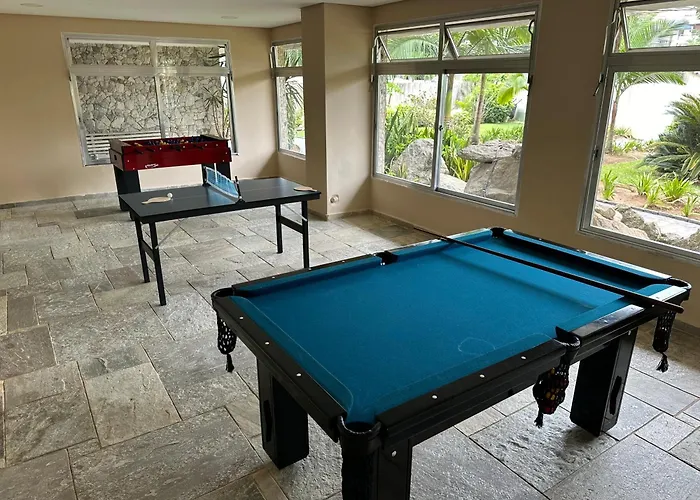 Studio Mobiliado 52 Proximo A Praia Da Enseada Guarujá