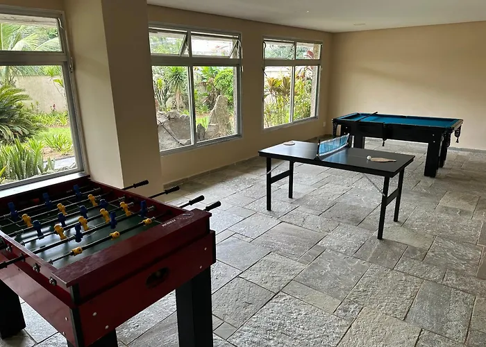 Studio Mobiliado 52 Proximo A Praia Da Enseada Guarujá